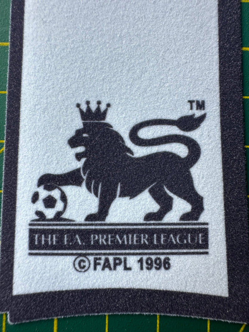 Cargue la imagen en el visor de la galería, Premier League 1997-2007 White Flock Lextra Style Nameset for Football Shirt Any Name &amp; Number
